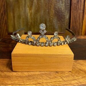 Vintage 1950's A&S Ringtone Tiara With Combs